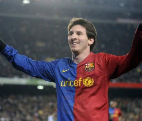 开云下载-杰伦格林爆发，尼克斯正面击溃灰熊，一场关于等待的胜利