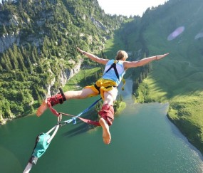 开云体育在线-莫德里奇，以37岁之躯，在美加墨世界杯接管比赛