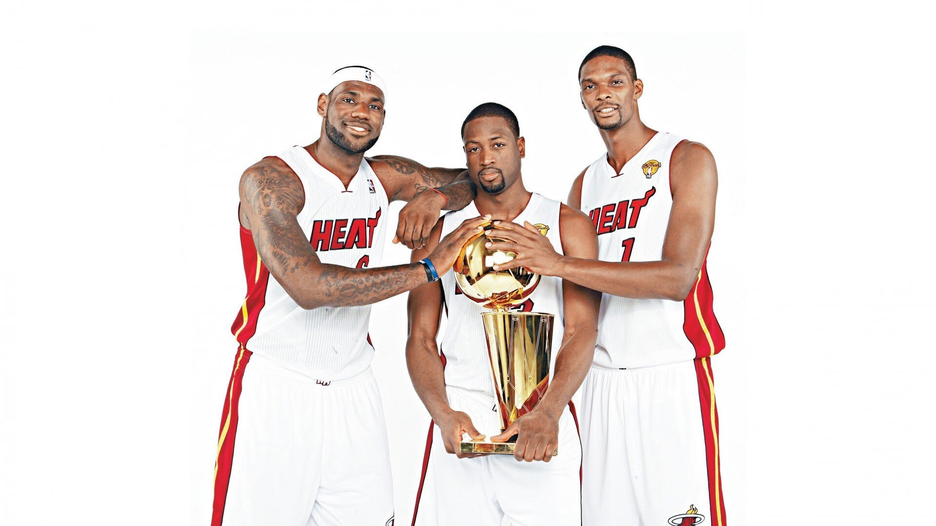 国王轻取辽宁队，爱德华兹成为关键先生，当东方巨龙遭遇西方新王