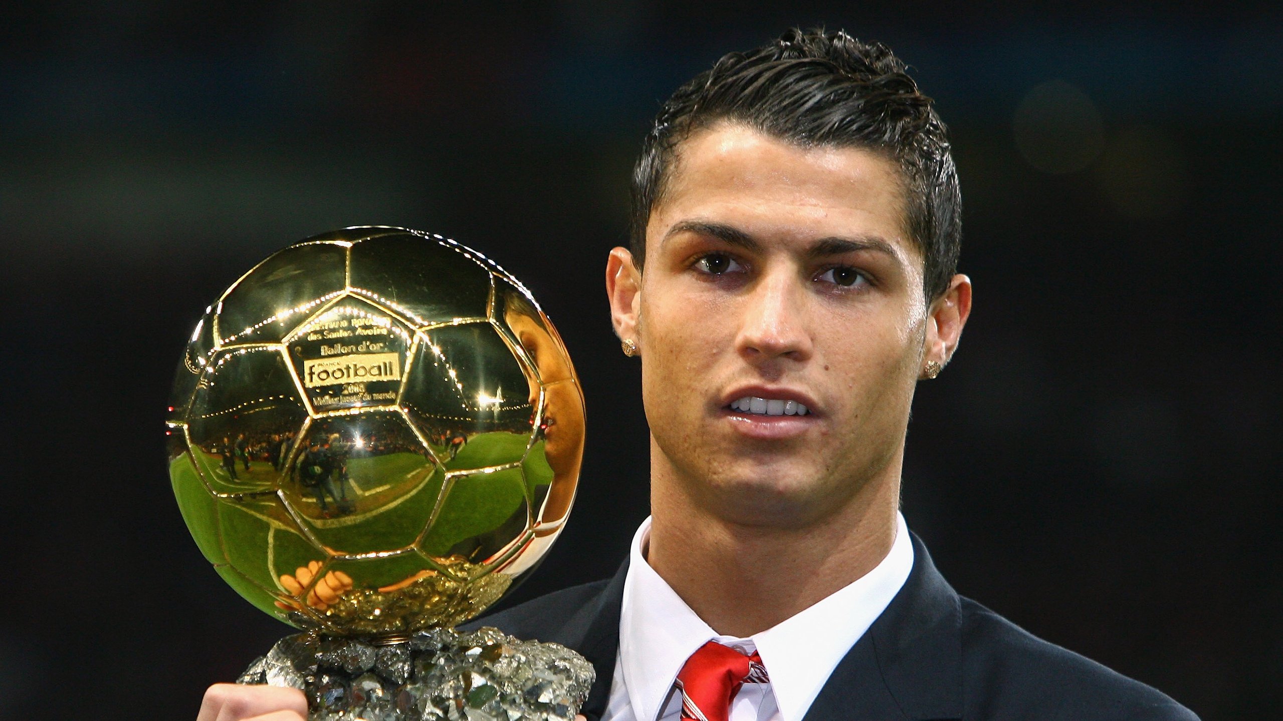 意甲焦点战之夜，奥斯梅恩全程高能输出，诠释现代中锋的暴力美学