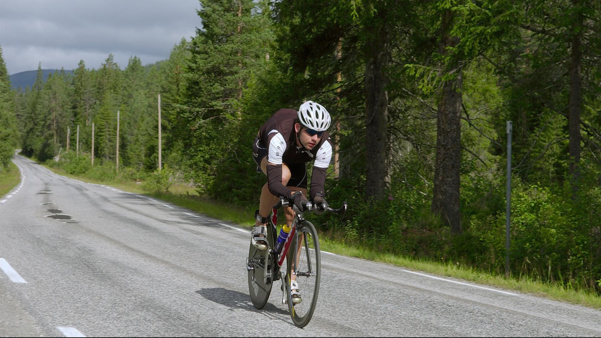 杜兰特式爆发撕裂长夜，上海大鲨鱼加时鏖战啃下硬骨头